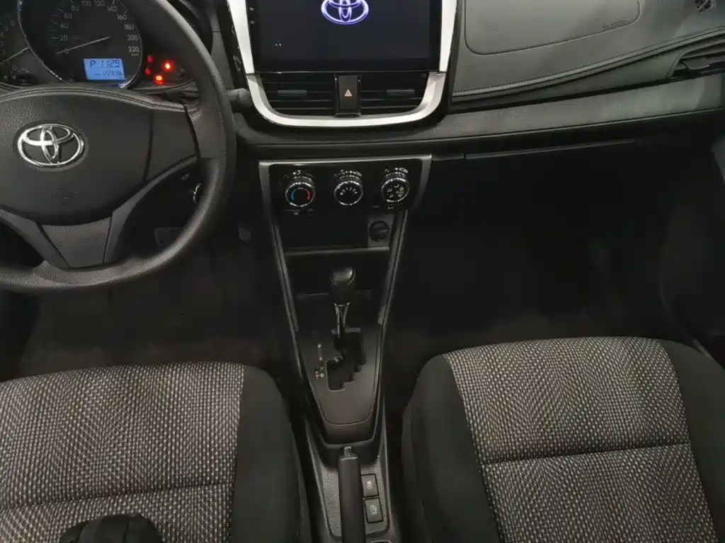 Toyota Vios 2018 — фото 14