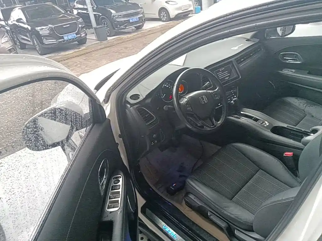 Honda Vezel 2016 — фото 16