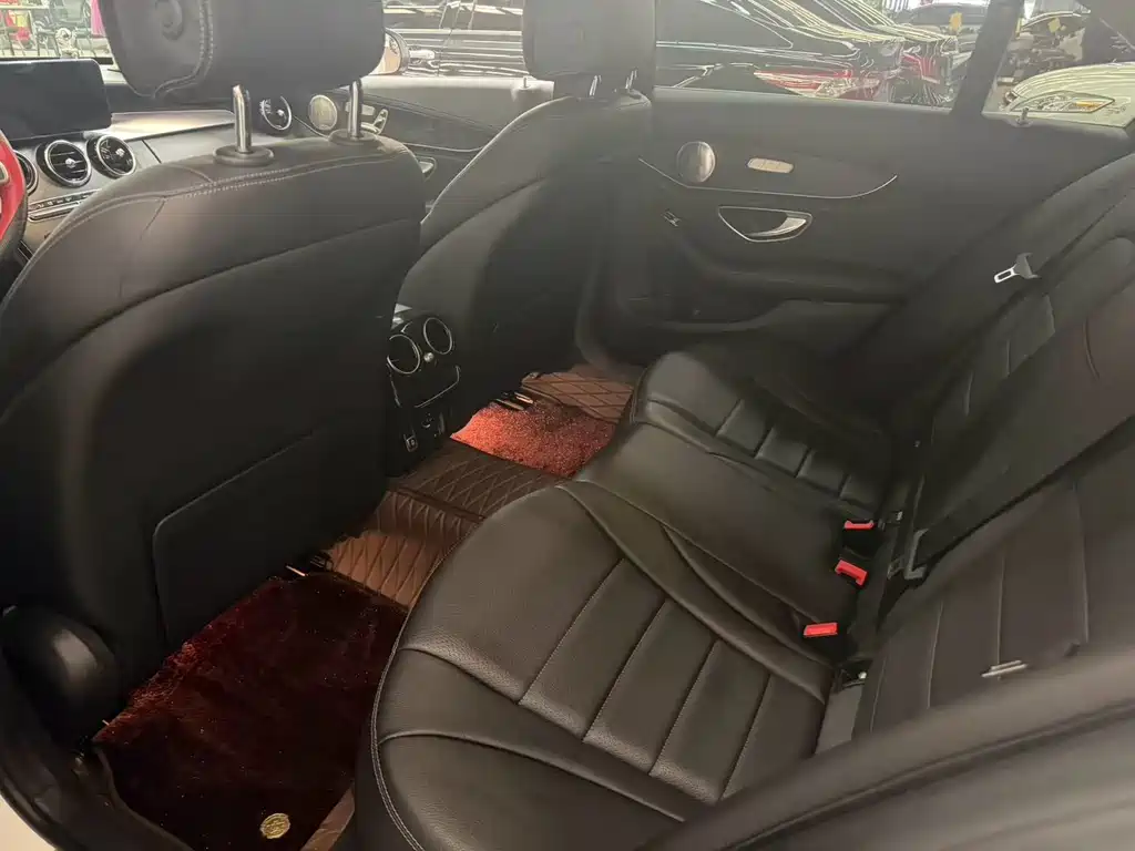 Mercedes-Benz C-Class 2019