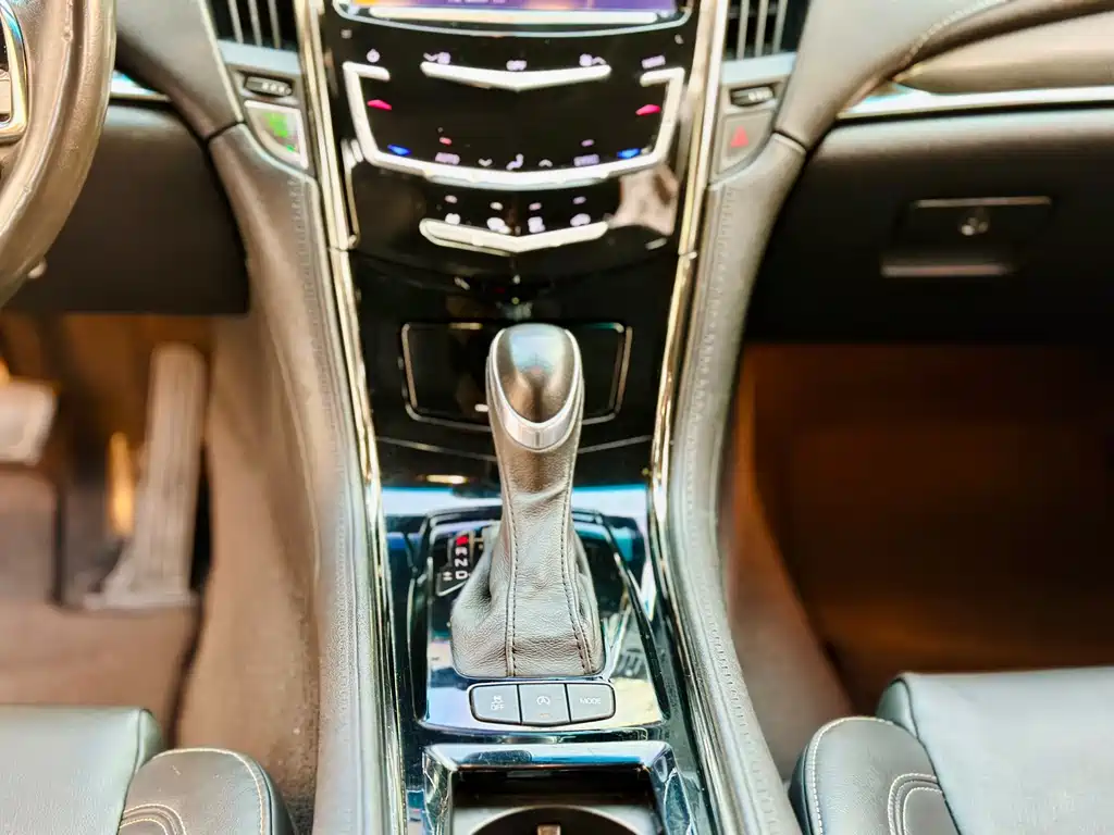 Cadillac ATS-L 2016 — фото 15