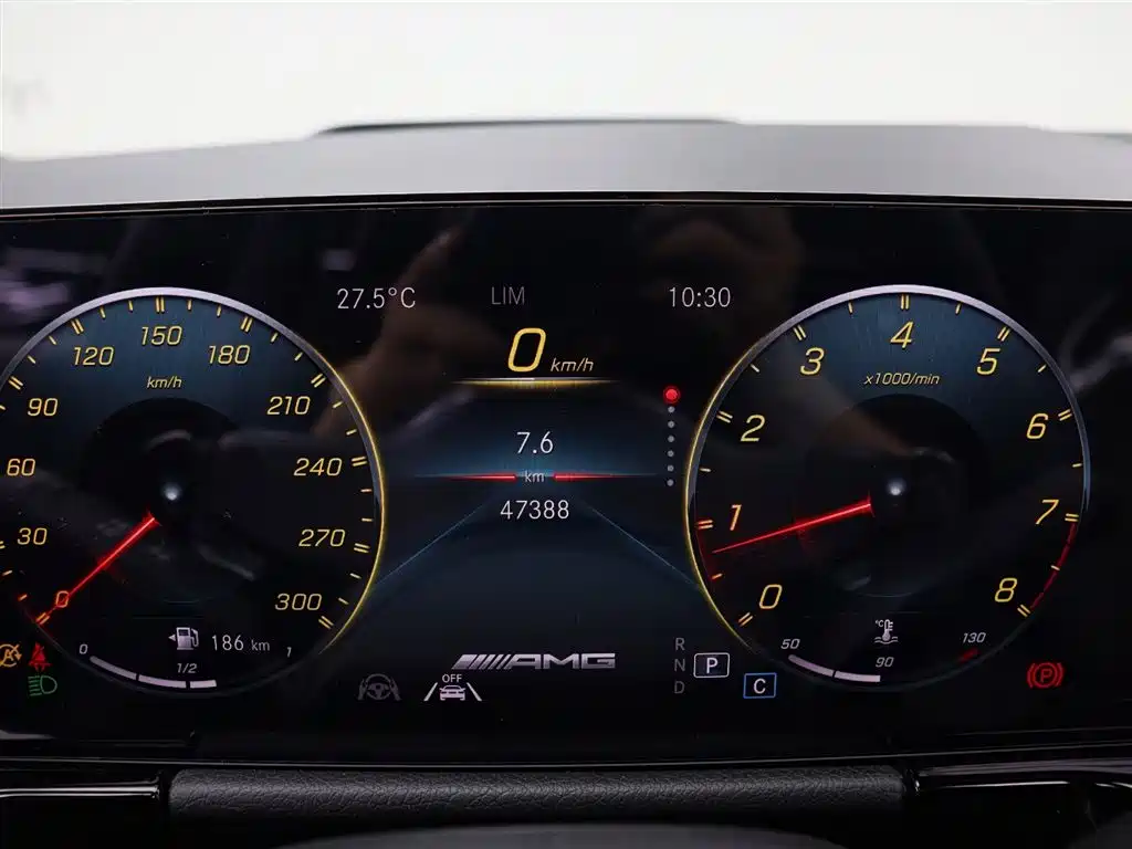 Mercedes-Benz GLA AMG 2021 — фото 24