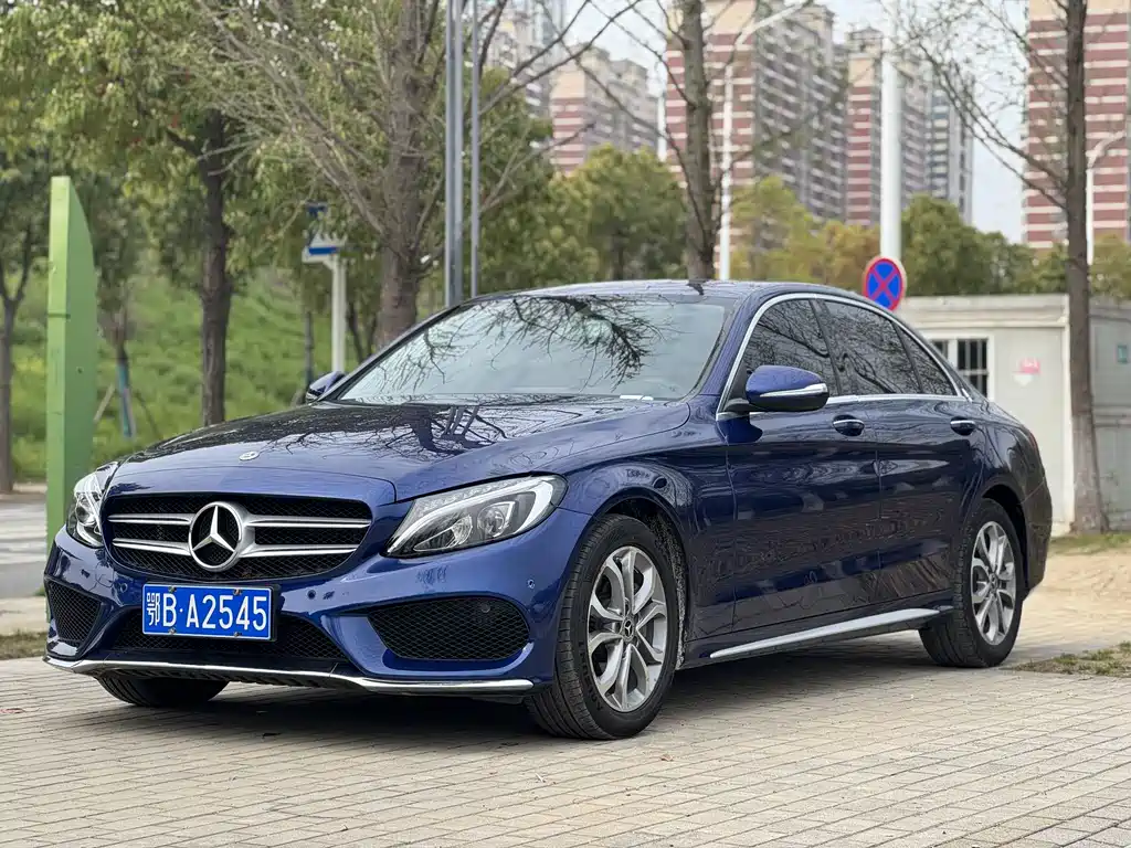 Mercedes-Benz C-Class 2018