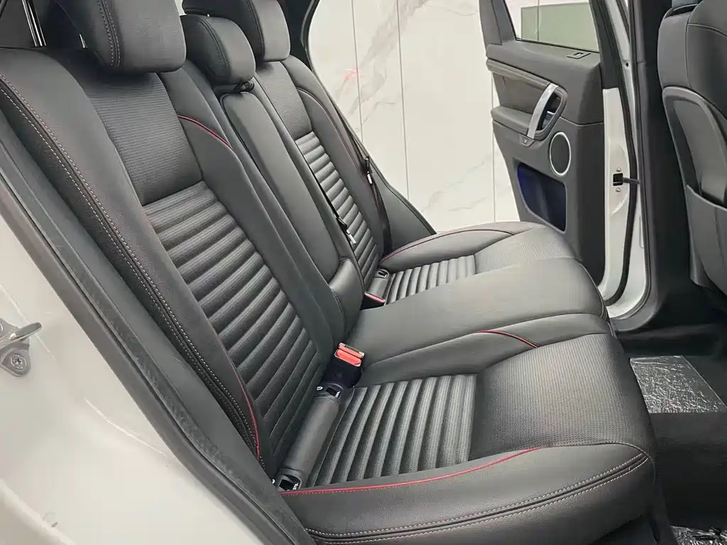 Land Rover Discovery Sport 2020 — фото 19