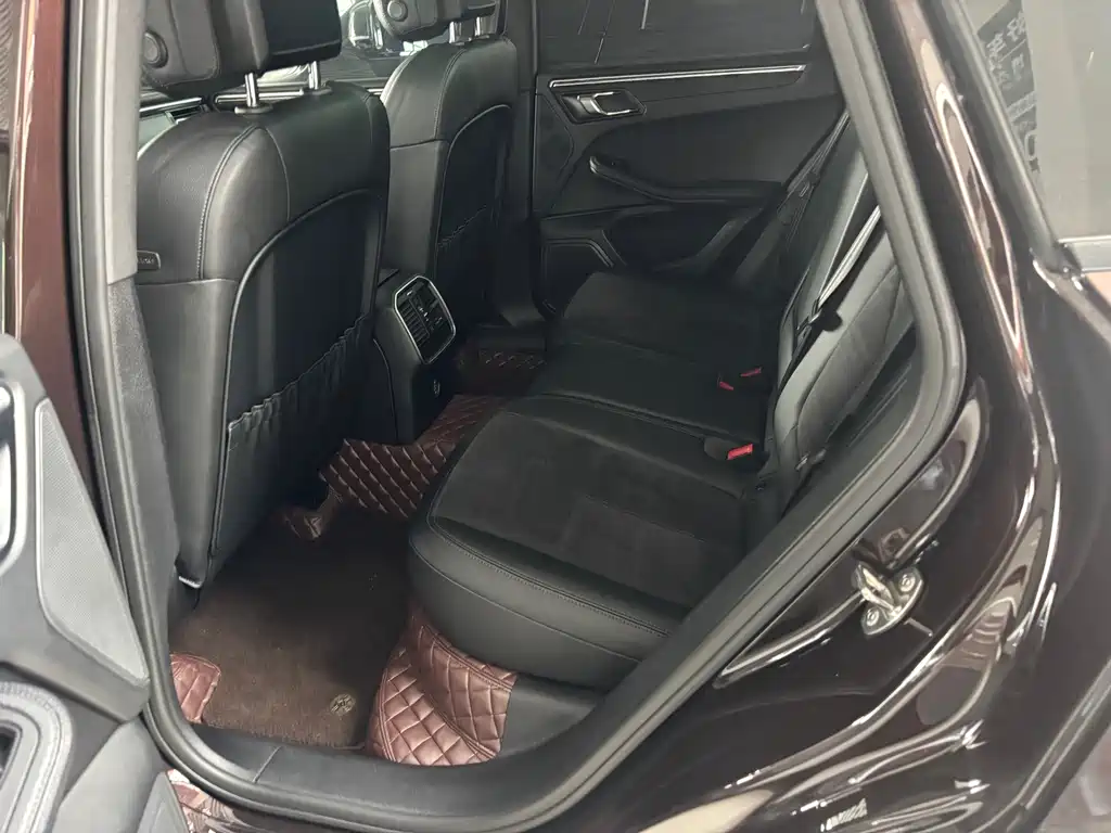 Porsche Macan 2020