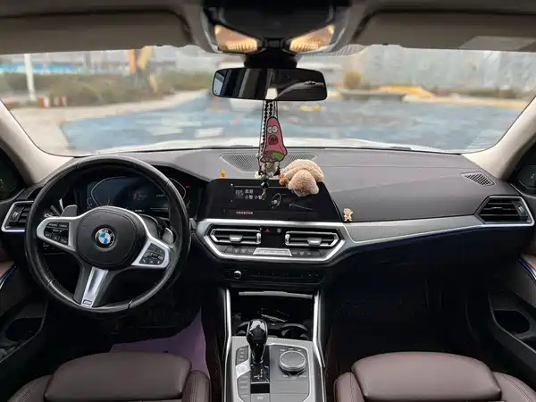 BMW 3 Series 2021
