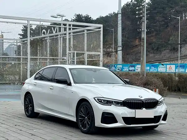 BMW 3 Series 2021