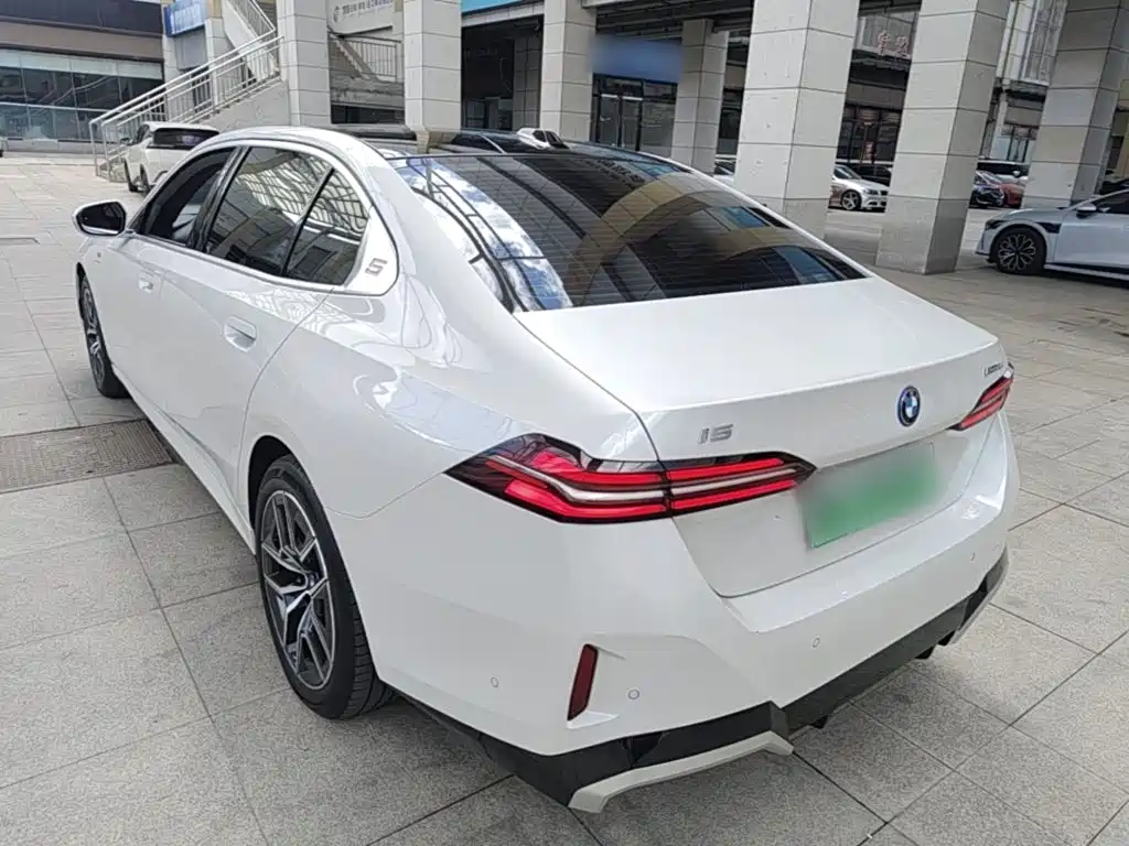 BMW i5 2024 — фото 5