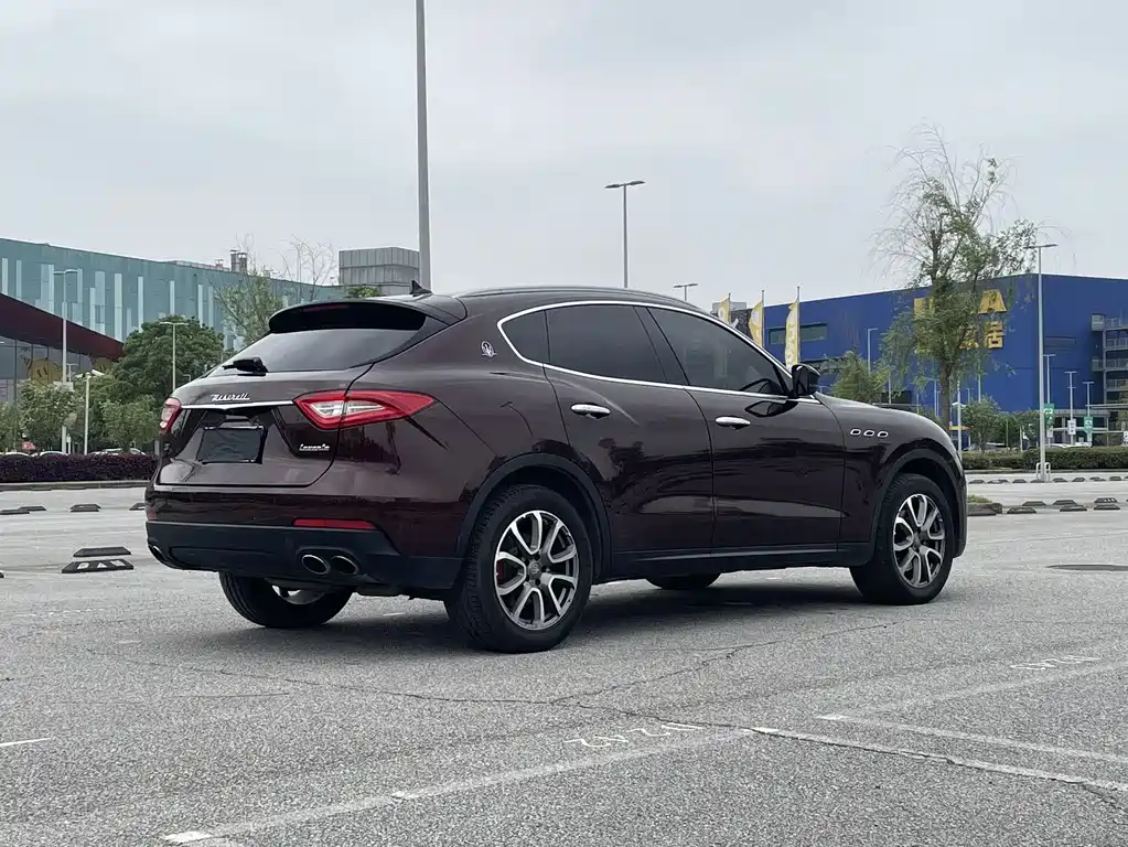 Maserati Levante 2018 — фото 5