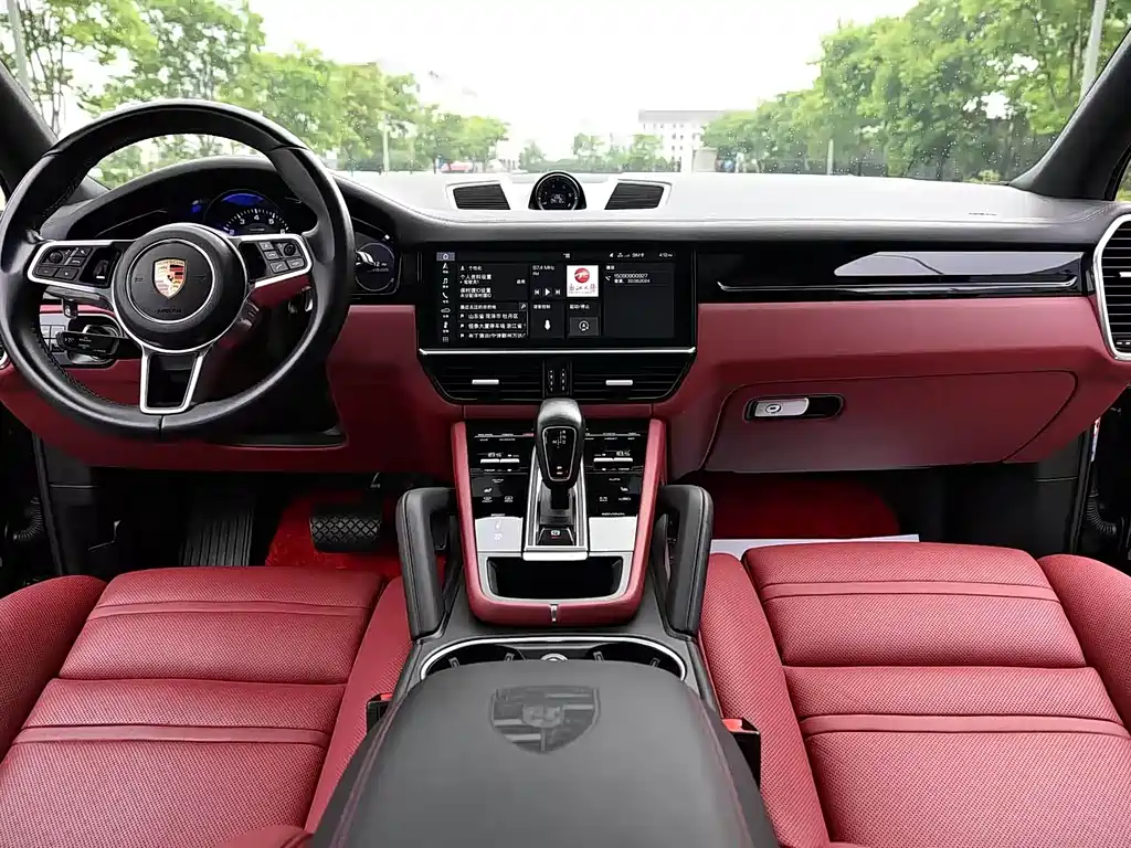 Porsche Cayenne 2018 — фото 10