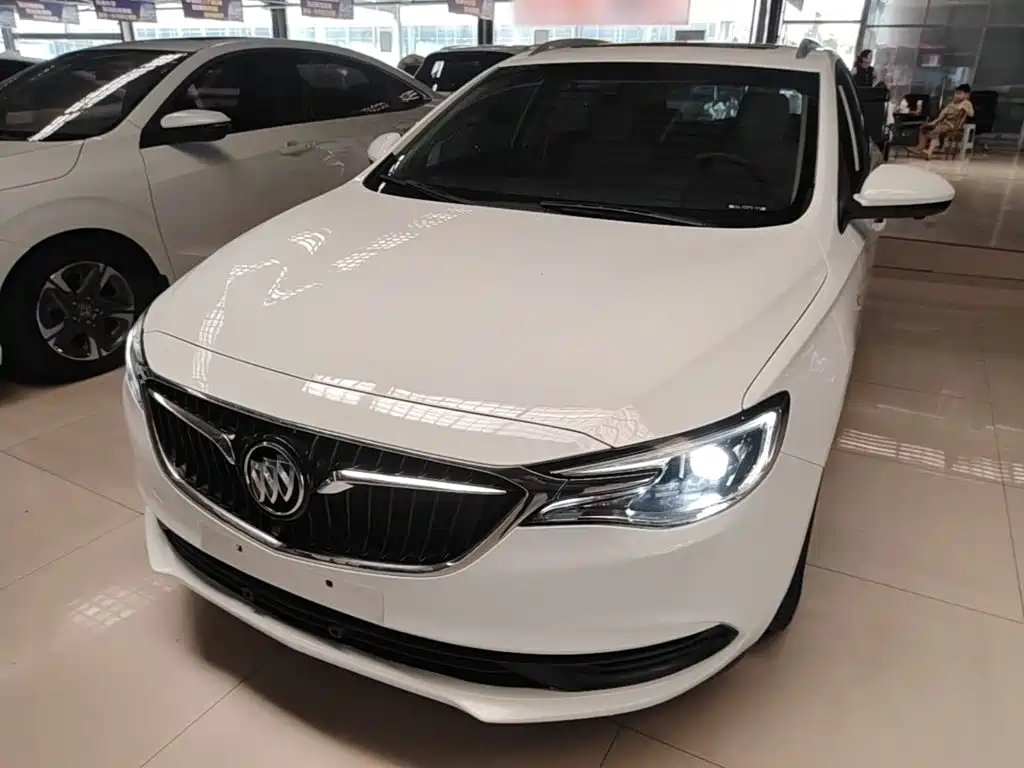 Buick Excelle 2020 — фото 1