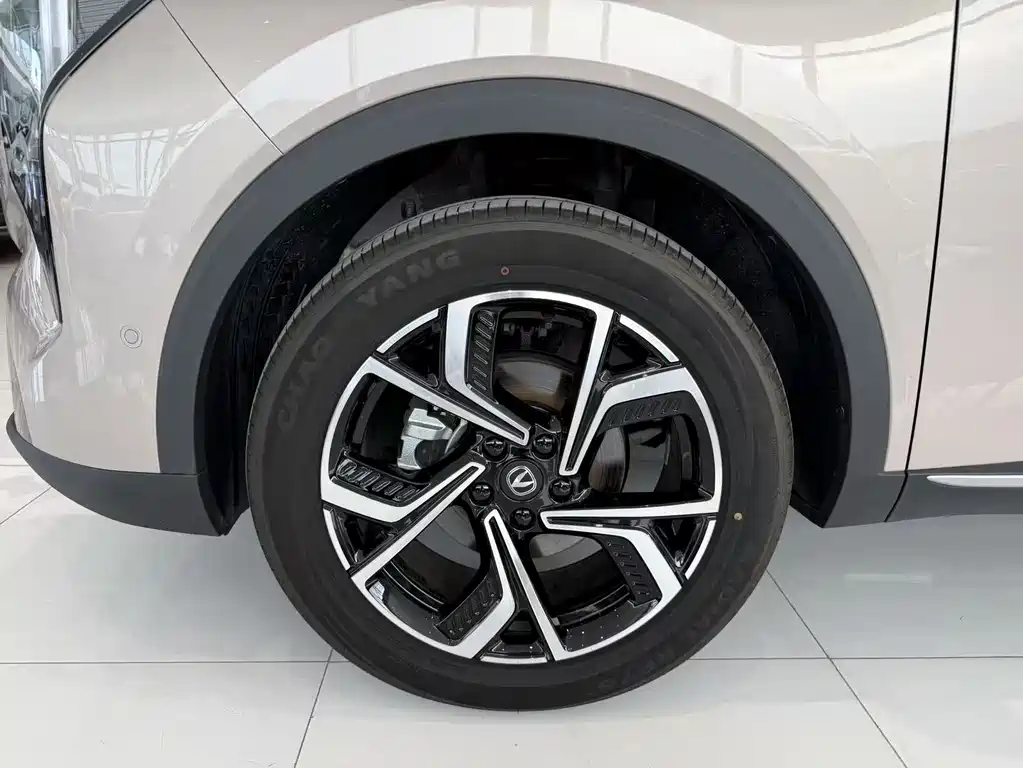 Changan CS55PLUS 2025 — фото 4