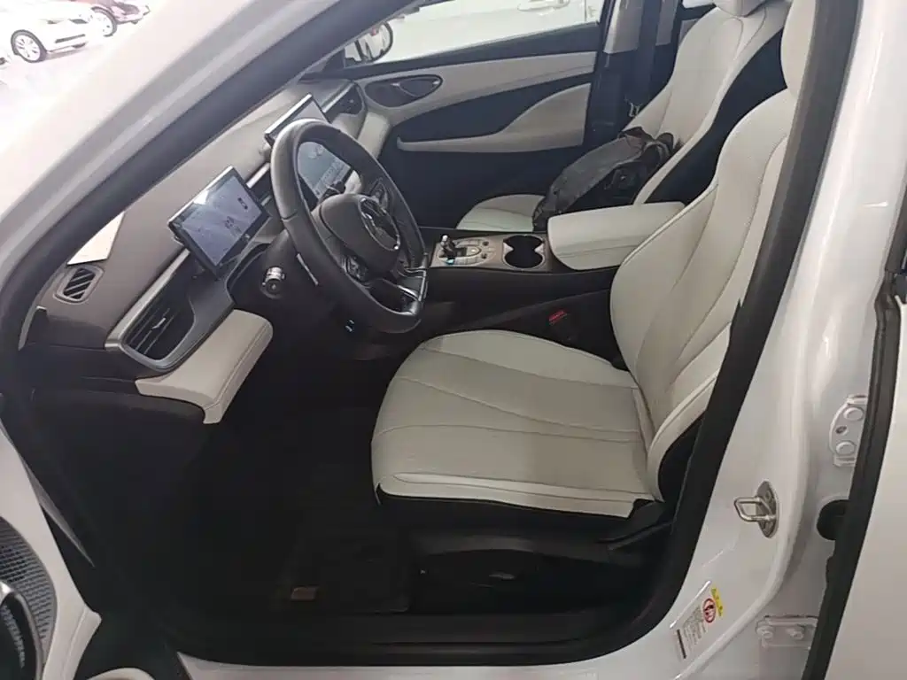 BYD Seal 05 DM-i 2025 — фото 11