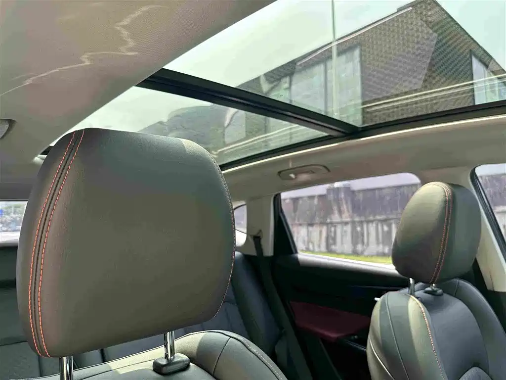 Dongfeng Fengshen AX7 2022 — фото 21