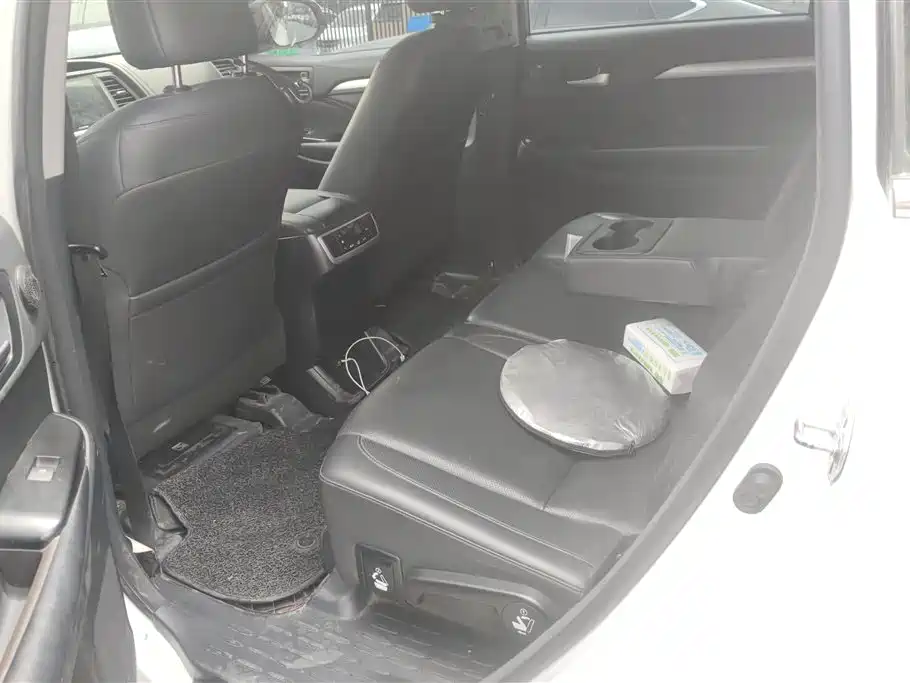 Toyota Highlander 2019 — фото 11