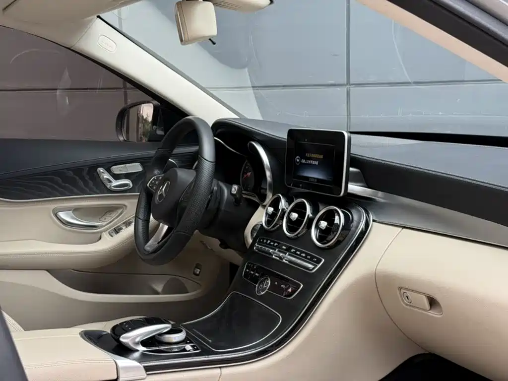 Mercedes-Benz C-Class 2016 — фото 14