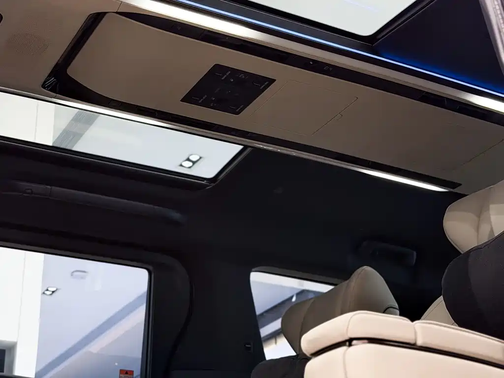 Toyota Alphard 2025 — фото 14