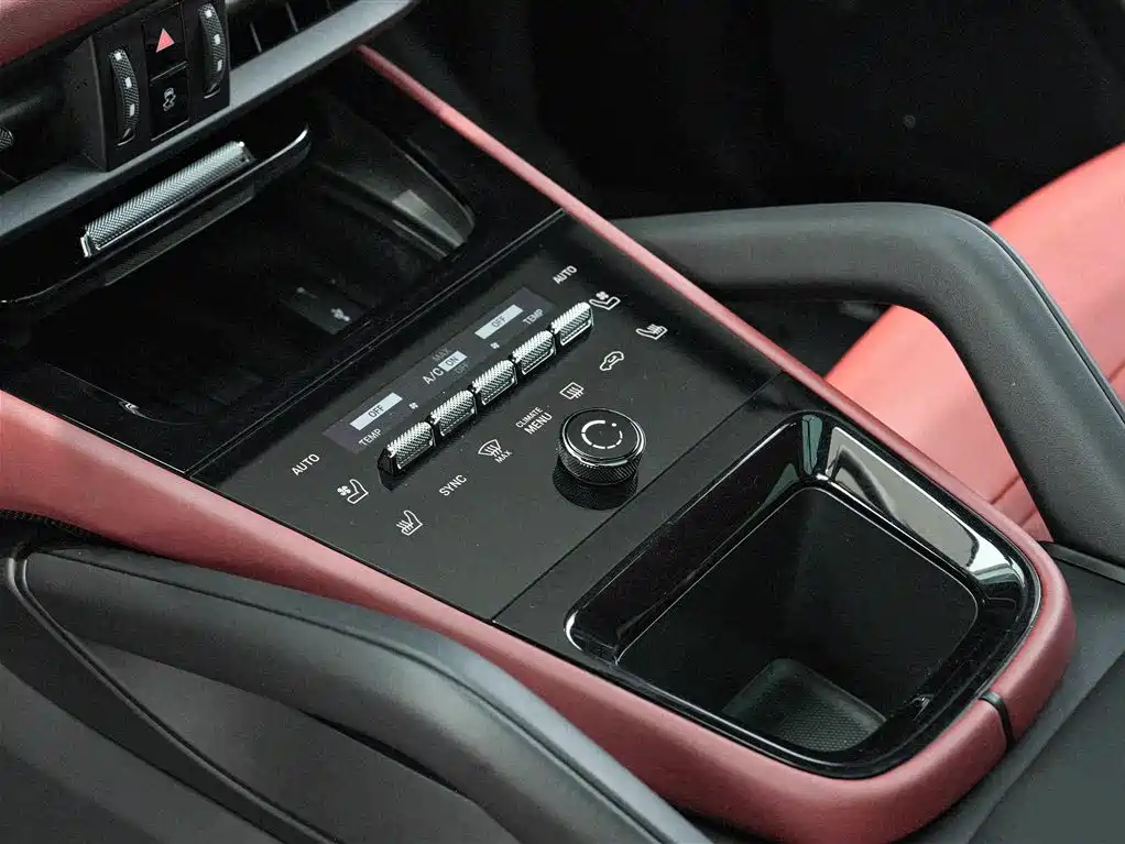 Porsche Cayenne 2025 — фото 11