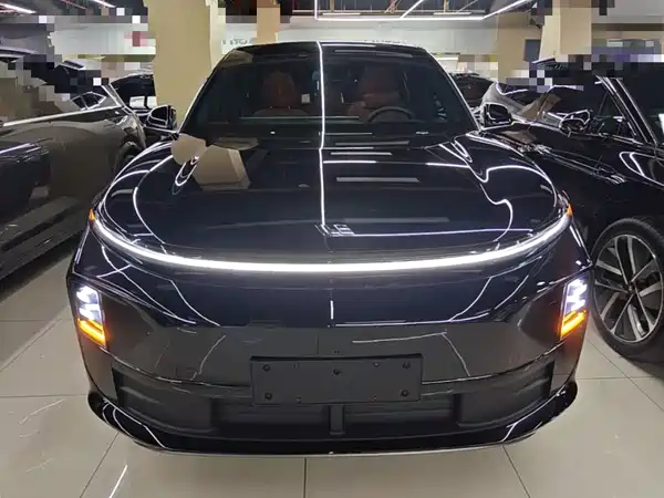 Li Auto L6 2024