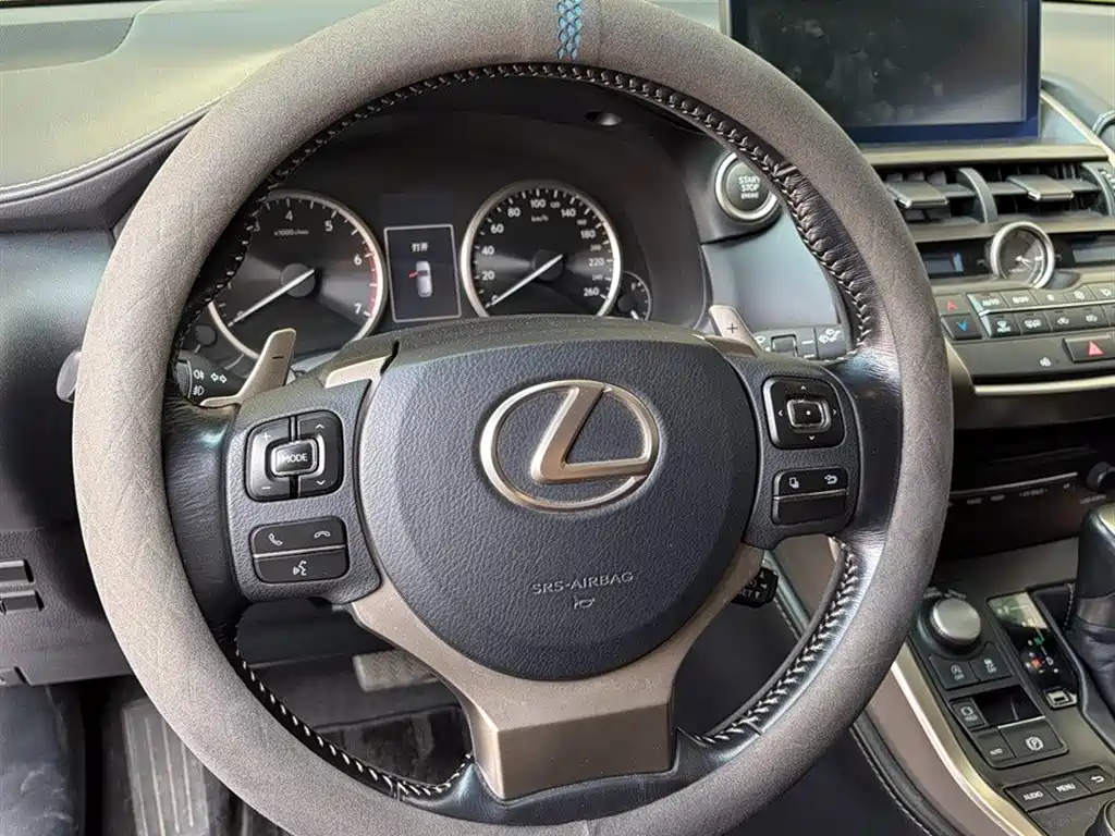 Lexus NX 2017