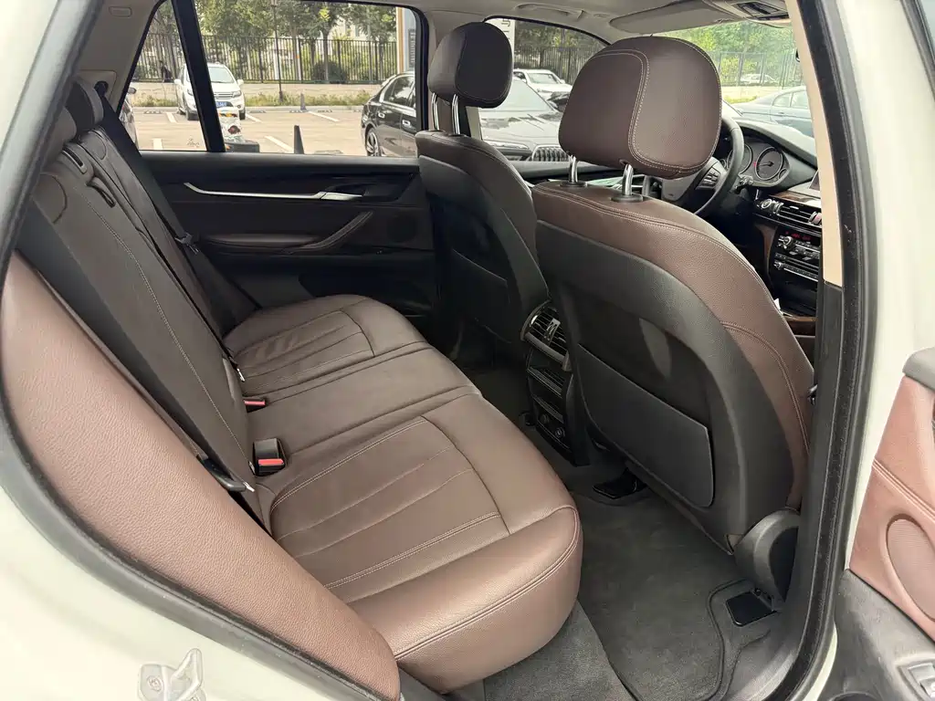 BMW X5 2015 — фото 19