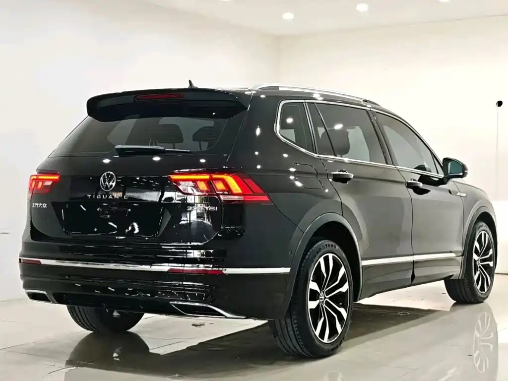 Volkswagen Tiguan L 2021 — фото 7