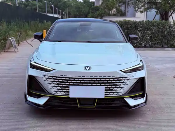 Changan UNI-V 2023