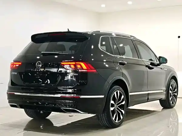 Volkswagen Tiguan L 2021