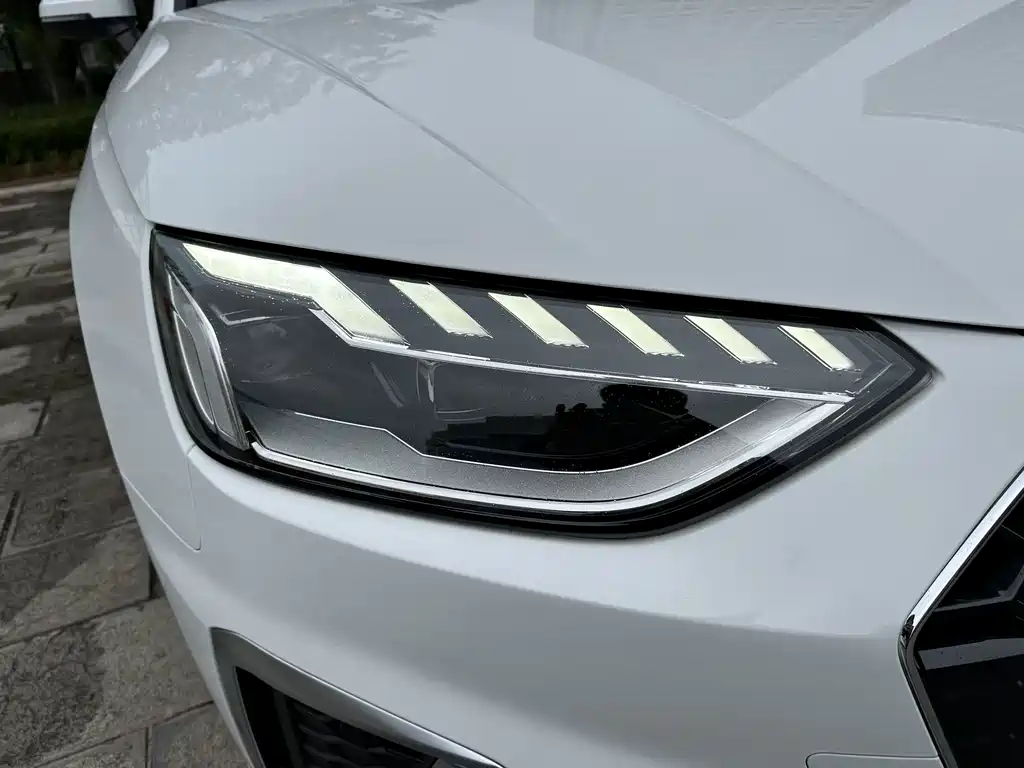 Audi A4L 2021 — фото 28