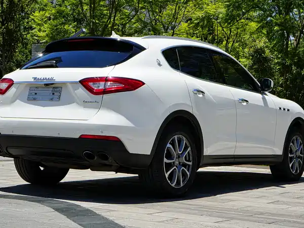 Maserati Levante 2016