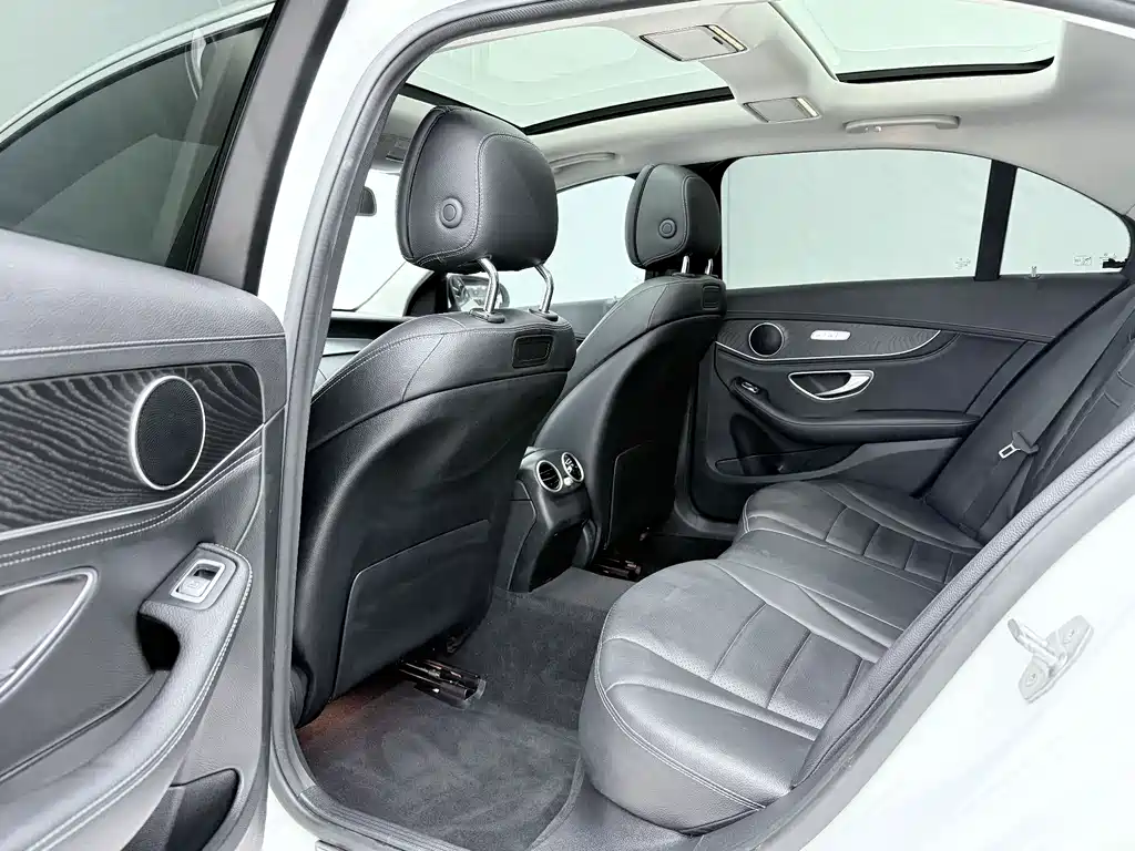 Mercedes-Benz C-Class 2018