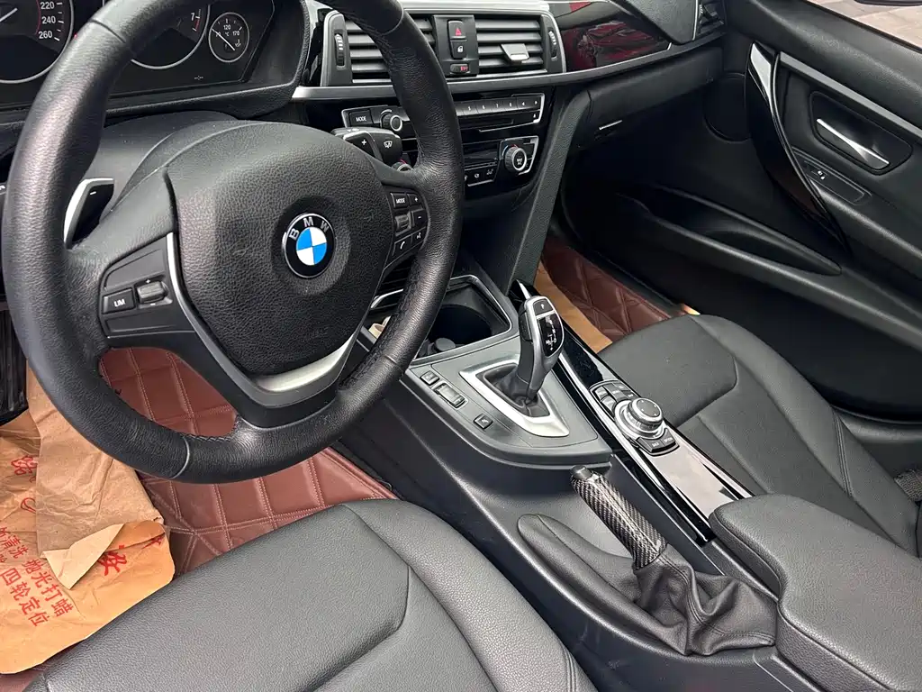 BMW 3 Series 2017 — фото 5