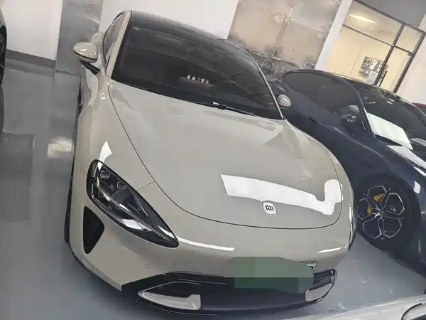 Xiaomi SU7 2025