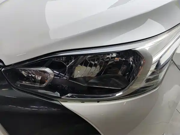 Toyota Yaris L 2016