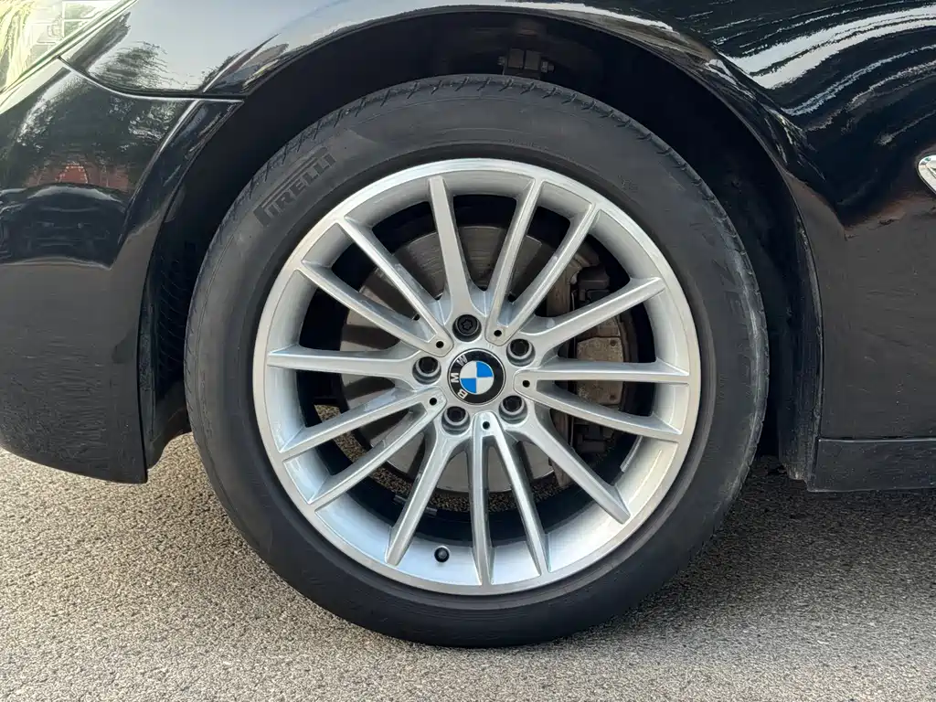 BMW 7 Series 2015 — фото 16