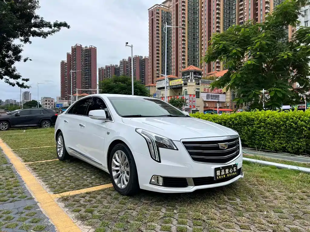 Cadillac XTS 2019 — фото 1