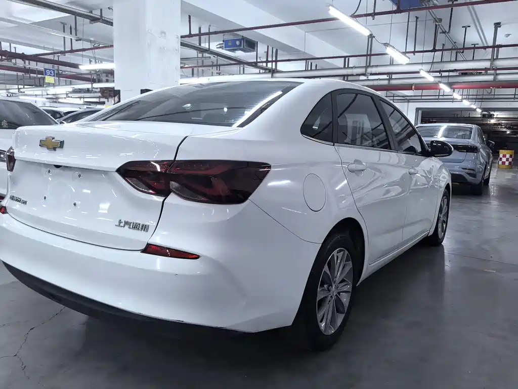Chevrolet Cruze 2022 — фото 16