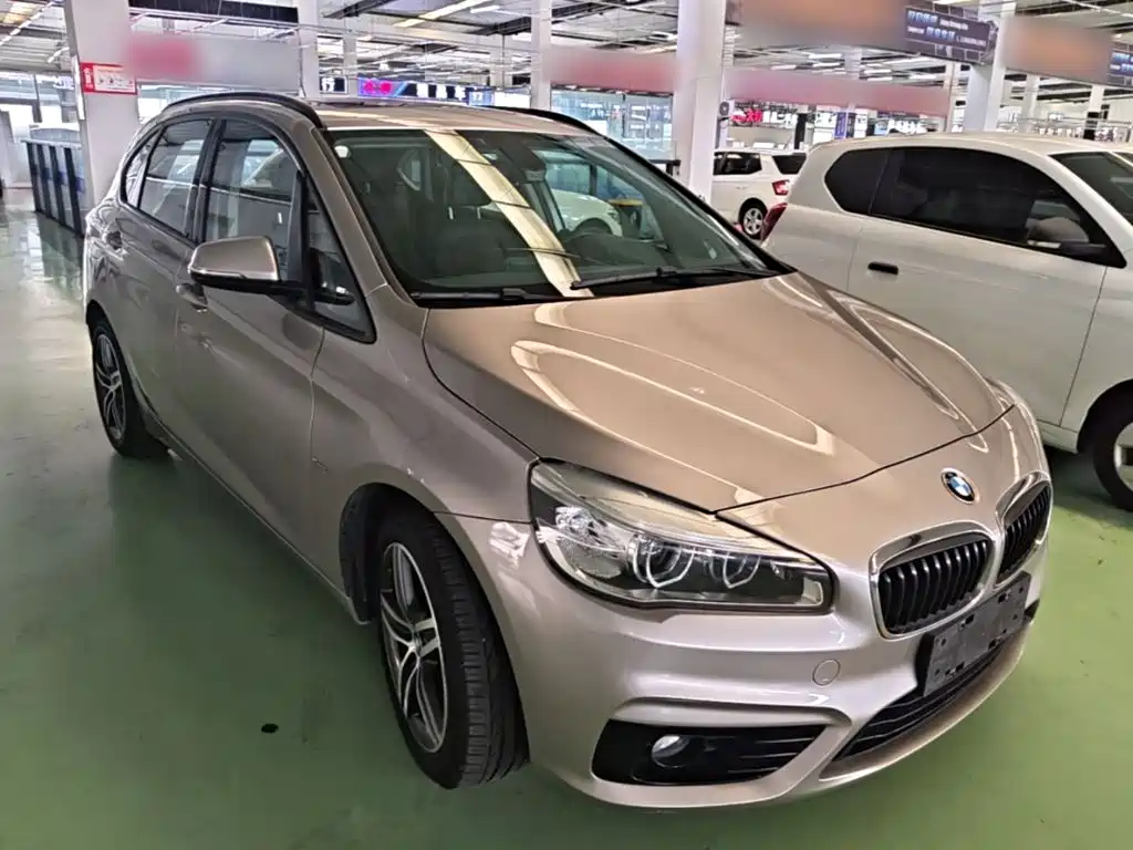 BMW 2 Series Station Wagon 2016 — фото 4