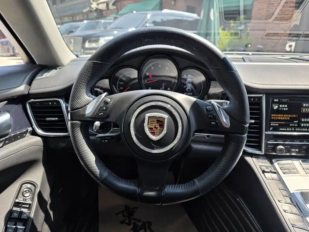 Porsche Panamera 2016 — фото 20