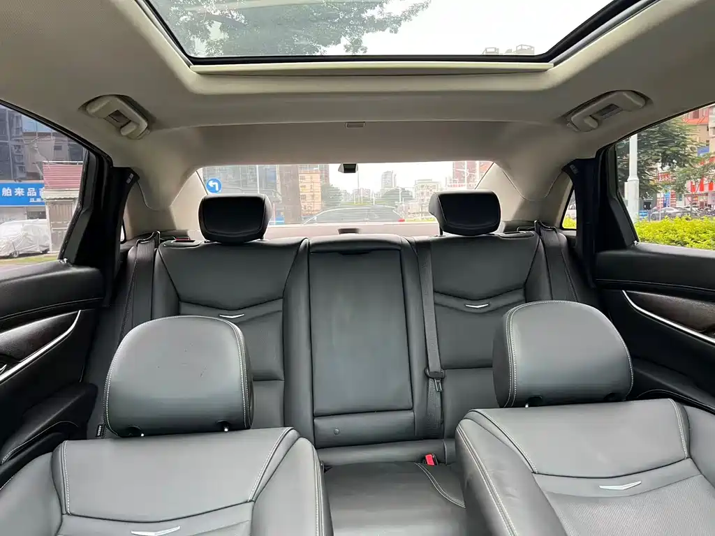 Cadillac XTS 2019 — фото 19