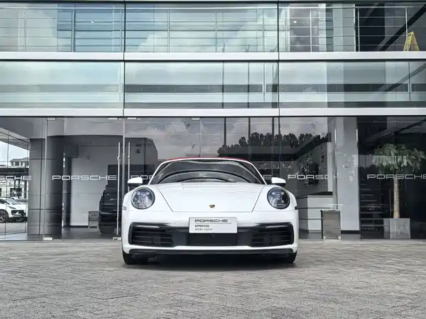 Porsche 911 2022