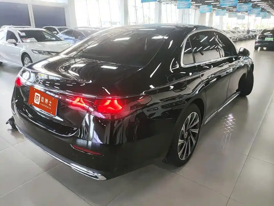 Mercedes-Benz E-Class 2024