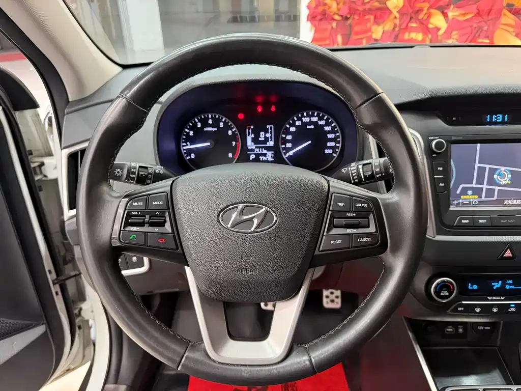 Hyundai ix25 2016 — фото 10