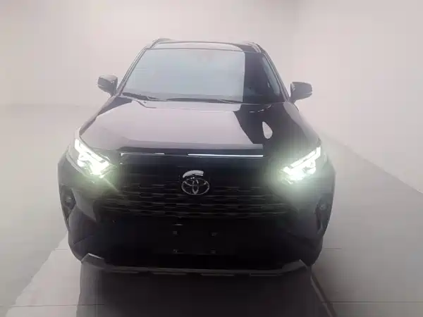 Toyota RAV4 2025