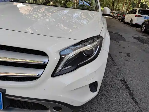 Mercedes-Benz GLA 2015