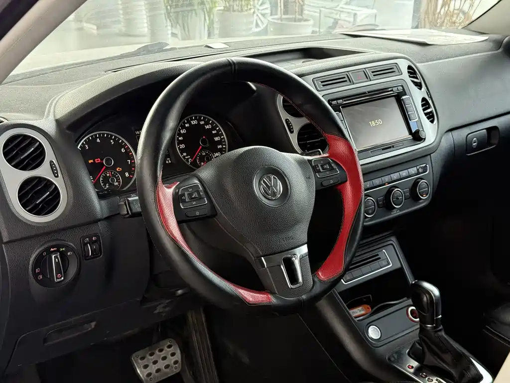 Volkswagen Tiguan 2016 — фото 8