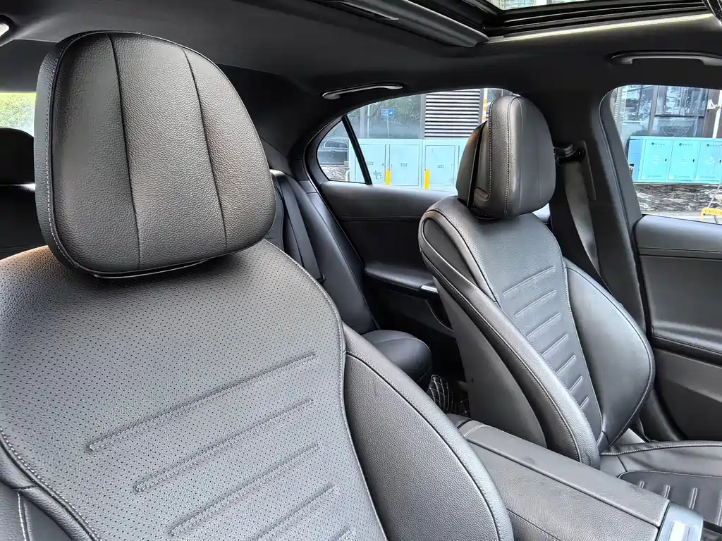 Mercedes-Benz C-Class 2022 — фото 14