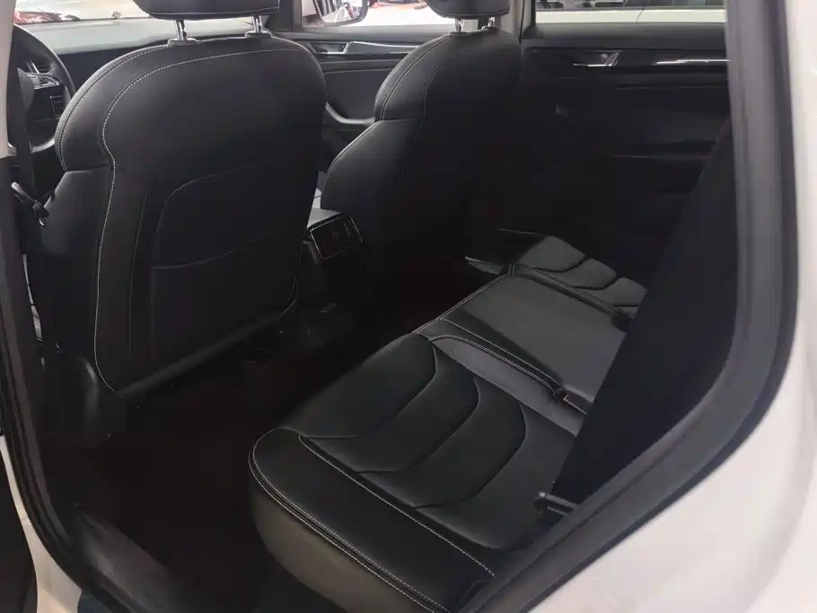 Skoda Kodiaq 2018 — фото 11