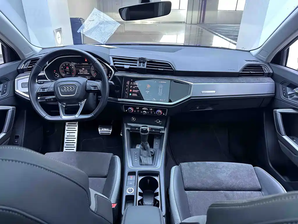 Audi Q3 2022 — фото 20