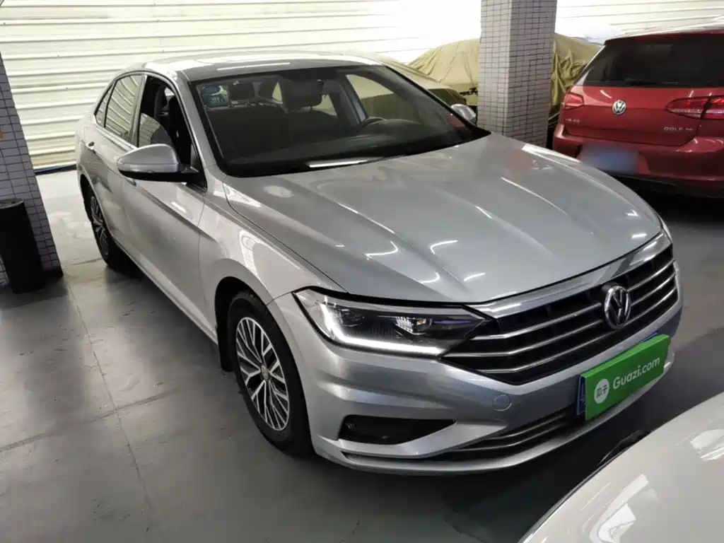 Volkswagen Sagitar 2019