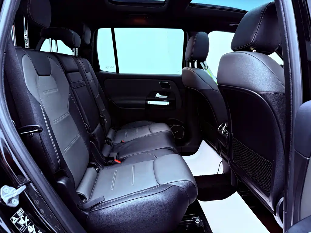 Mercedes-Benz GLB AMG 2021 — фото 19